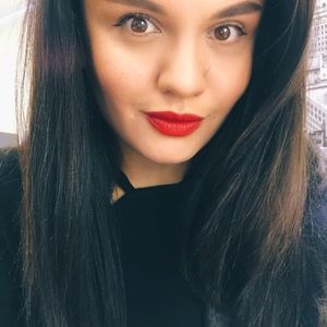 Meet your Posher, Jen